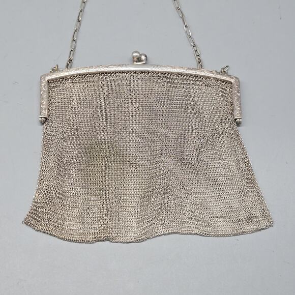 Antique Mesh Evening Purse – Kiss Lock Clasp, Chain Handle, Engraved Frame - Picture 6 of 15
